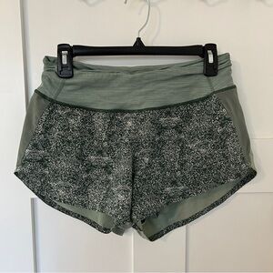 Outdoor voices Hudson green pebble short medium